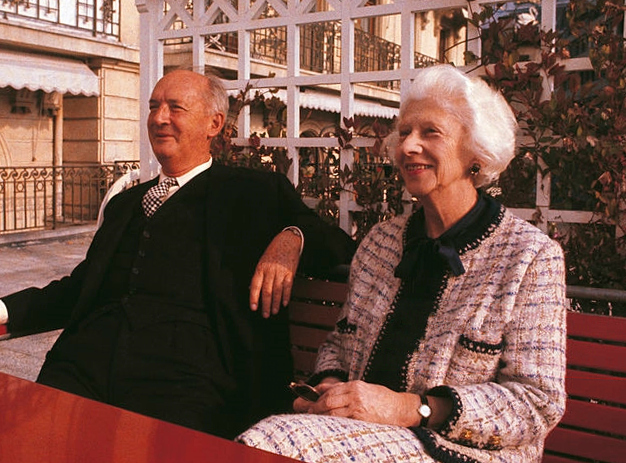 https://diendantheky.net/wp-content/uploads/2025/05/Vladimir_and_Vera_Nabokov_1969.jpg