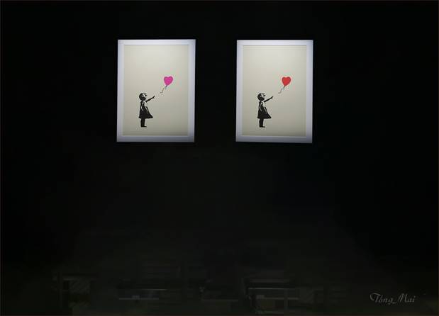 https://khungcuahep.com/wp-content/uploads/2022/08/TongMai-Banksy-Girl-with-Balloon.jpg